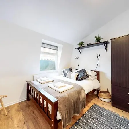 Super 2 Bed Flat Next To Paddington Station Apartamento